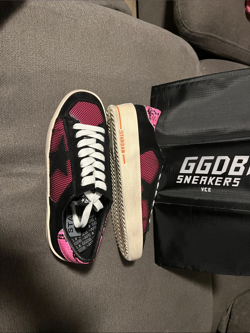Golden Goose Low-Top Sneakers in Black & Pink